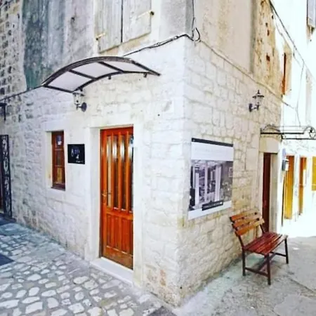 Towerhousesasso Guest house