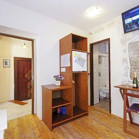 Towerhousesasso 3* Trogir