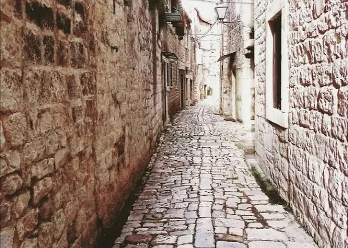 Towerhousesasso Pensionat Trogir